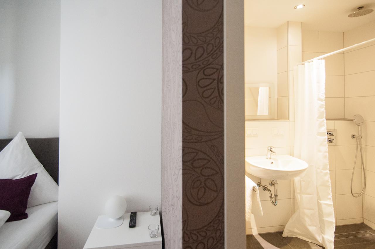 Hotel Apartment Am Arbach Eningen unter Achalm Quarto foto